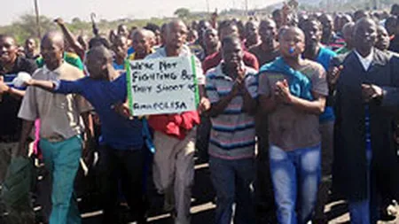 Concedieri in masa in Africa de Sud: O companie miniera a dat afara 12.000 de angajati