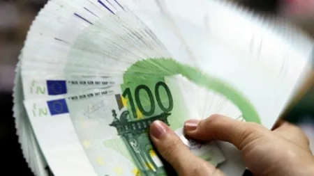 CE presuspenda cea mai mare parte din trei programe cofinantate de UE