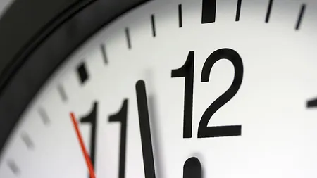 Astazi este cea mai lunga zi din an: 25 de ore