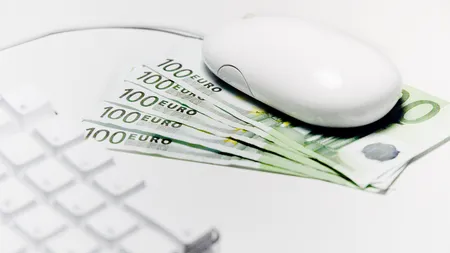 PwC: Numai 4% dintre romani folosesc servicii de Internet banking