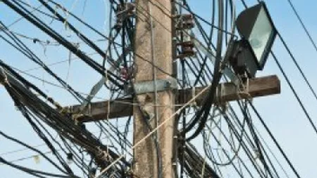 Termenul de vanzare a 10% din actiunile Electrica Moldova si Oltenia, prelungit