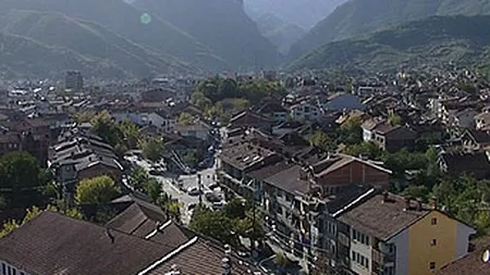 Parlamentul de la Belgrad cere autonomie pentru sarbii din Kosovo