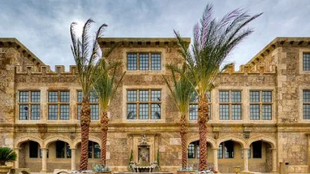 Arhitectura ecologica in Las Vegas: Casa construita din 500.000 de sticle de bere (Video)