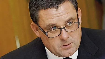 Fost miliardar elvetian, nevoit sa-si vanda masina Aston Martin (Foto)