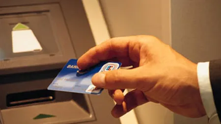 Bancile din Romania dau afara angajati si taie salarii