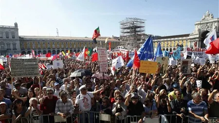 Mii de persoane protesteaza in Portugalia contra austeritatii