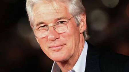 Richard Gere: Bancherii nu inteleg de multe ori termenii pe care ii folosesc