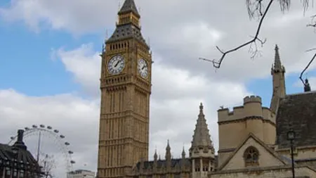 Romanii din Marea Britanie ar putea fi obligati sa plateasca o garantie