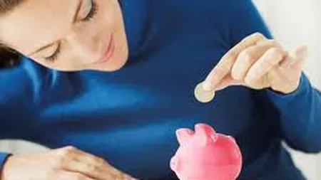 Femeile, maestrele gestionarii banilor? Ce produse bancare detin ele