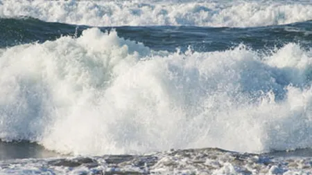 Constanta: Navigatia suspendata din cauza vantului puternic