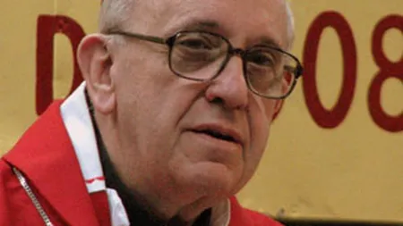 Papa Francisc a dublat numarul fanilor contului papal pe Twitter