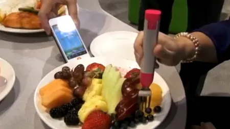 Arma impotriva obezitatii: Furculita vibratoare (Video)