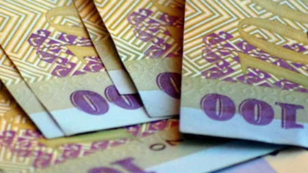 Angajat la minister cu salariu dublu fata de ministru