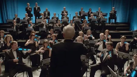 Primul concert simfonic din lume la telefon si tableta (Video)