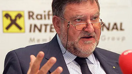 Directorul Raiffeisen, Herbert Stepic, a demisionat pentru a proteja banca