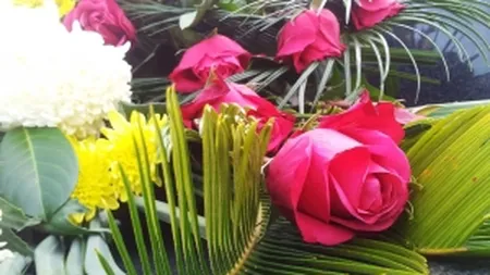 Piata de flori atinge 100 mil. euro. Jumatate sunt bani negri, dar se albesc de la an la an