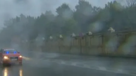 Peste 1 milion de metri cubi de apa, transportati sambata prin sistemul de canalizare al Capitalei