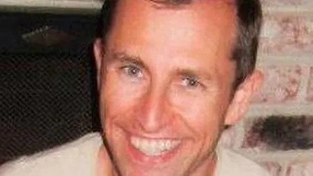 Cine e romanul care stabileste compensatiile si beneficiile pentru angajatii Facebook