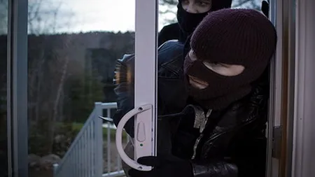 Ca in Vestul Salbatic! Hotii au inceput sa atace cladirile de birouri