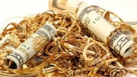 Reprezentantii unei firme din Capitala, suspectati ca inselau clientii veniti cu bijuterii la reparat