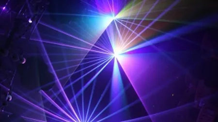 Experimente cu laser, azot lichid si vulcani artificiali la Noaptea Cercetatorilor