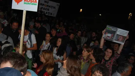 Rosia Montana: 7.000 de manifestanti, circulatia blocata la Universitate