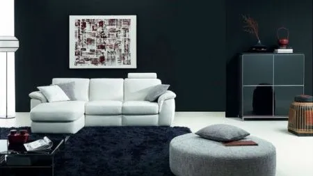 Natuzzi muta in Italia o parte din productia realizata in Romania