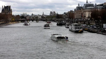 Franta: Strainii bogati cumpara proprietati de lux, francezii pleaca din tara