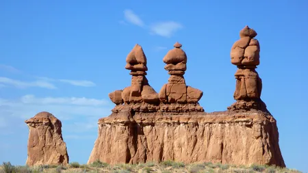 O formatiune stancoasa veche de 200 milioane de ani, distrusa de trei cercetasi americani (Video)