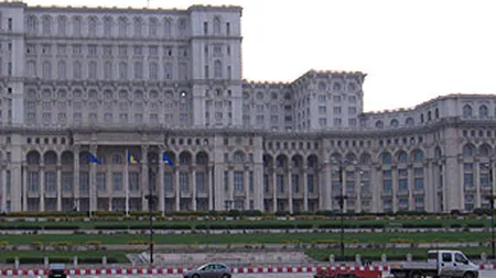 Ziua Portilor Deschise la Parlament: 2.500 de vizitatori in doua ore