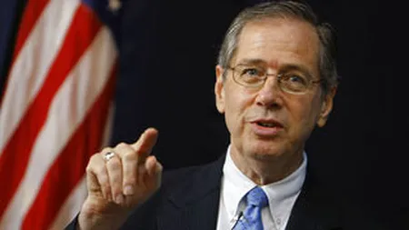 Romania Curata: Gasiti ceva discutabil in contractul fostului ambasador SUA cu Astra Asigurari?