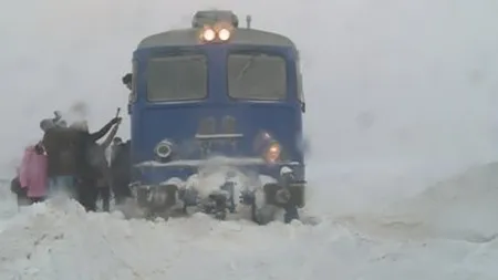 Peste 70 de trenuri CFR  anulate din cauza vremii