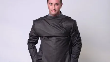 Dezbracatu inregistreaza Catalin Imbracatu