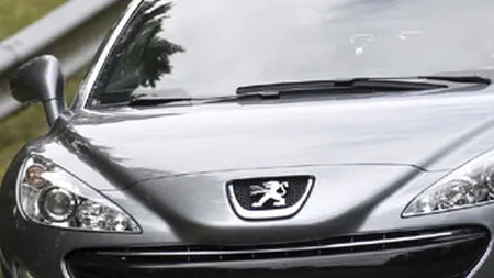 Familia Peugeot decide luni viitorul grupului auto. Vor primi chinezii actiuni?