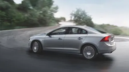 Apple va lucra cu Ferrari si Volvo la un sistem de operare care sa fie instalat la bordul masinilor