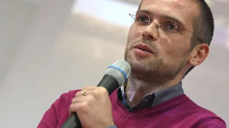 Adelin Petrisor, despre corespondentele din infern