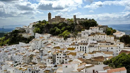 Satul unde chiria costa 15 euro si somajul nu exista