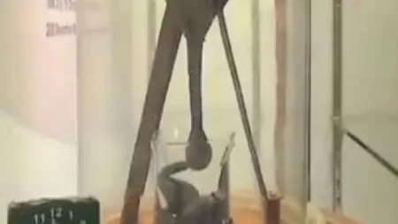 Cel mai lung experiment din istorie. Cat au asteptat cercetatorii sa vada o picatura cazand