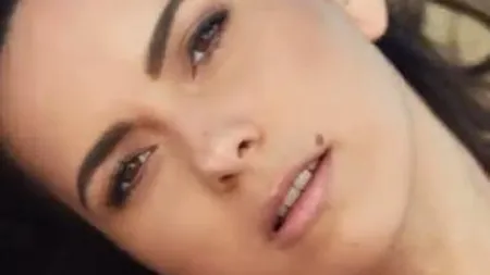 Tradare cu cantec: Inna lasa Pepsi pentru Coca-Cola (Video)