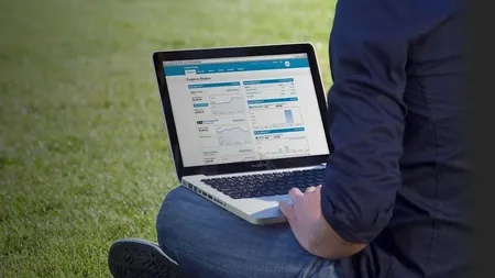 Campul de batalie unde smartphone-ul capituleaza in fata laptopului