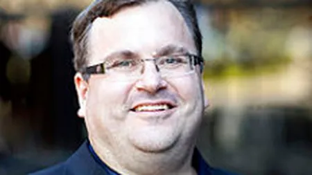 Fondatorul LinkedIn vorbeste despre cum au ajuns companiile sa isi bata joc de angajati