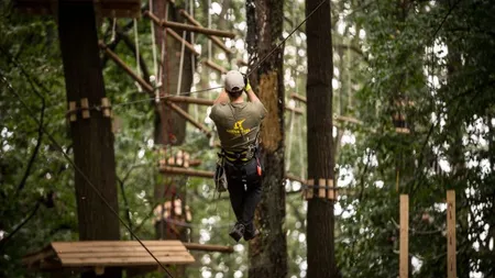 Unul dintre cele mai mari parcuri de aventura din Romania a fost inaugurat la Orastie