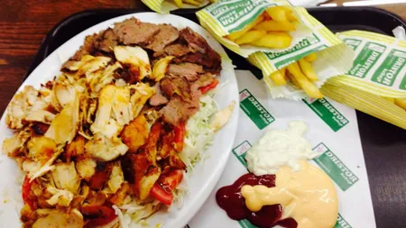 Istoria shaormei de marca: Hipnoza Dristor intr-o piata salbatica