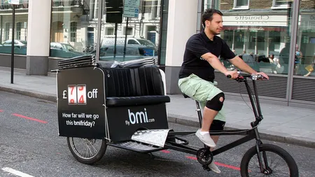 Succesul business-ului pe trei roti la Londra. Ricsa, mijlocul de transport preferat al turistilor