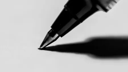 Petitie online pentru ridicarea licentei Antena 3: Manipulare, limbaj inadecvat, stiri false, sfidarea regulilor