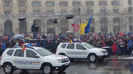 Duster Army si Duster Pick-Up, vedete la Parada Militara de 1 Decembrie