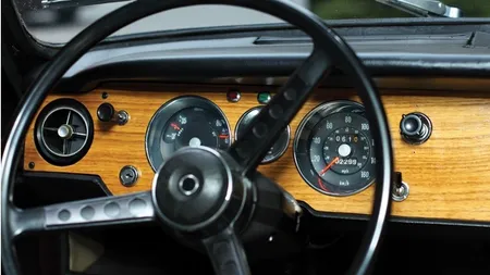 Limuzina lui Ceausescu, scoasa la licitatie. Vezi la ce pret (Foto)