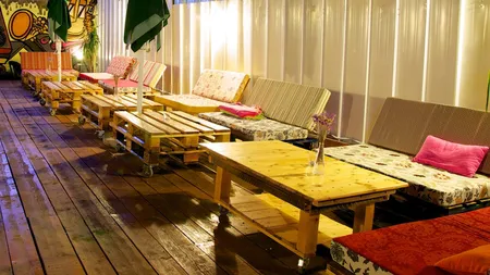 Ce scrie National Geographic despre localurile dintre blocurile Bucurestiului