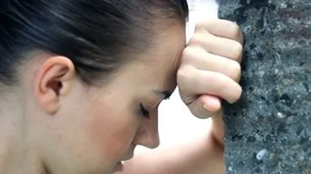 Efectele instabilitatii economice: Tinerii romani, dominati de frica de a nu reusi in viata