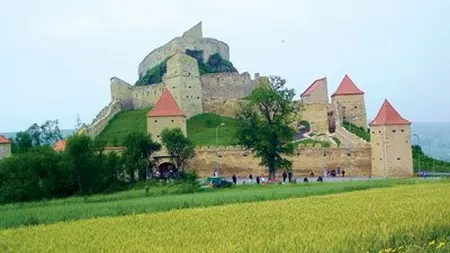 Cetatea Rupea, de la ruina, la zeci de mii de turisti anual dupa reabilitarea de 26 milioane de euro